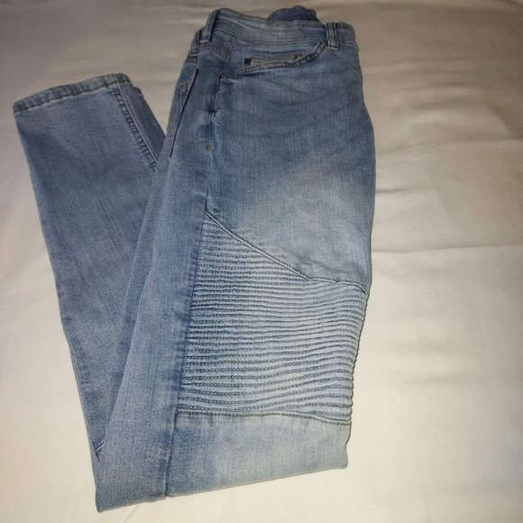 JEANS - Picture 3 of 4